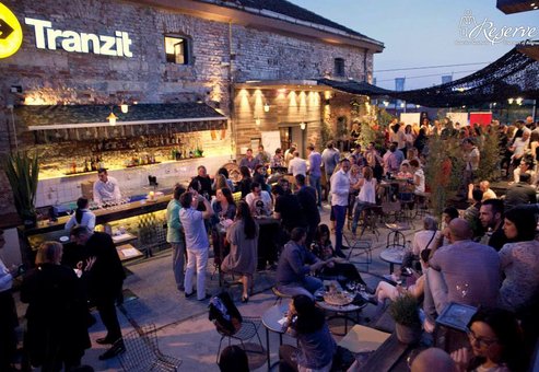 Tranzit bar